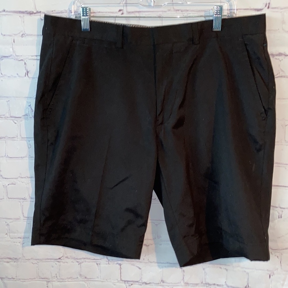 Murano Performance Shorts Size 38